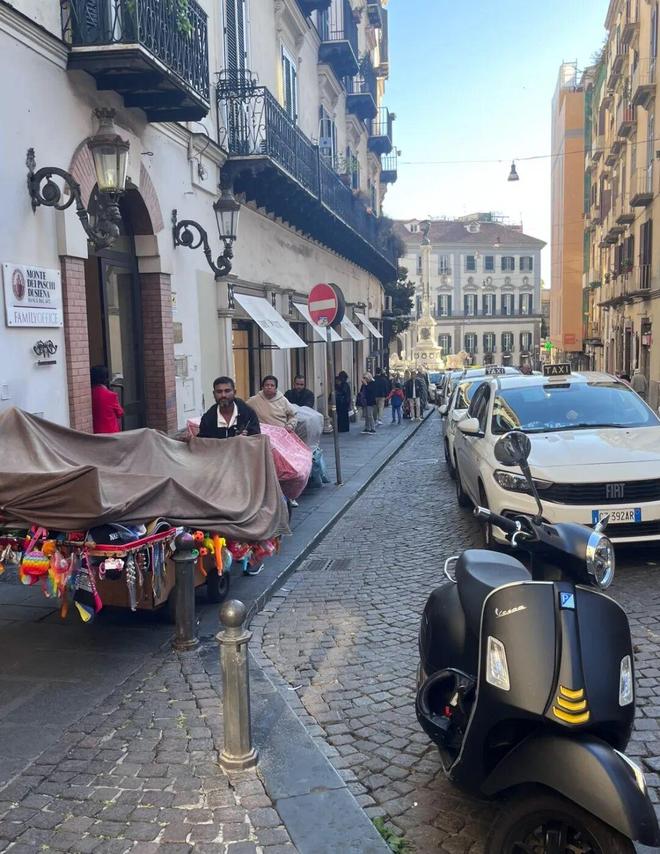 商帮：一个东亚游客的意大利观察笔记麻将胡了电子游戏从防盗内裤到印度(图1)